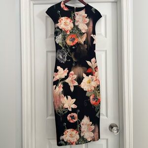 TED BAKER Floral Print size 2/4 rare print, gold zipper, excellent condition.